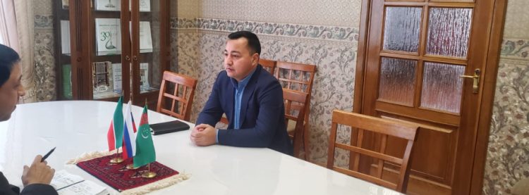 Генконсул Туркменистана встретился с главой туркменской диаспоры в РТ