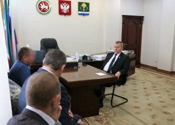 Глава Мамадышского района встретился с бойцом СВО в отпуске