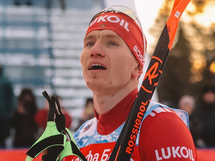 Большунов стал победителем индивидуальной гонки на этапе Кубка России