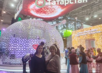 Девочка, мечту которой исполнил Рустам Минниханов, посетила выставку «Россия» на ВДНХ