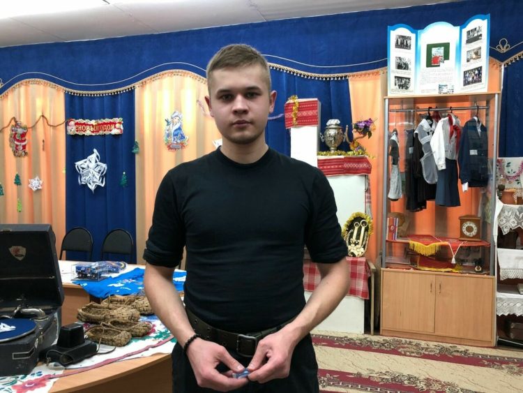 Боец СВО из Челнов рассказал, как вытащил осколки мины после ранения