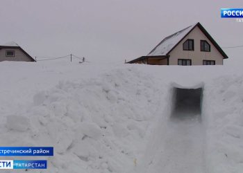 Жители села Шали выкопали 11-метровый тоннель после мощного снегопада