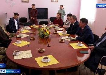 Глава Нурлатского района встретился участниками СВО