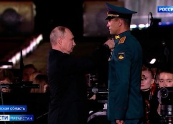 Баксиков отметил, что жители РТ активно поддерживают выдвижение Путина в Президенты