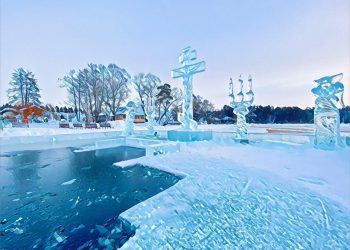 Минниханов поздравил верующих с наступающим праздником Крещения Господня