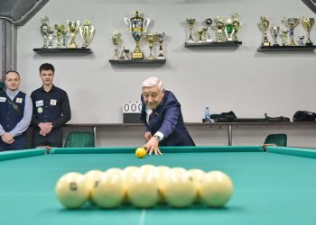 В Казани стартовал международный турнир по русскому бильярду