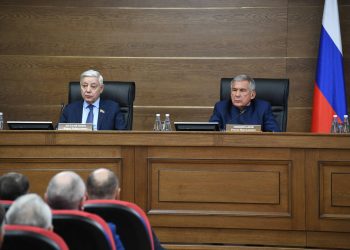 Минниханов: «Сегодня прокуроры с честью выполняют сложные и ответственные задачи по поддержанию законности и правопорядка в республике»