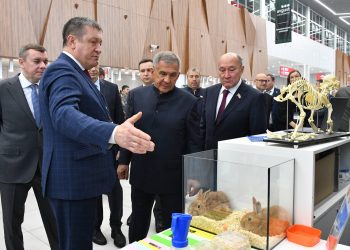 Минниханов ознакомился с достижениями и новинками агропромышленного комплекса