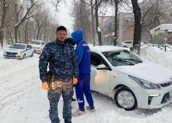 В Казани приставы задержали сбившего студенток водителя