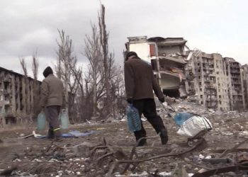 Жителям Авдеевки вручили российские паспорта