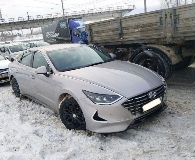 У жителя Казани конфисковали машину за неоплаченные штрафы