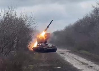 На Запорожье активизировались бои, работают артиллерия, РСЗО и ТОСы