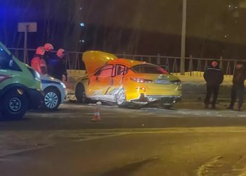 В Казани в ДТП погиб водитель такси