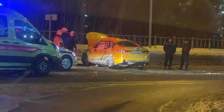 В Казани в ДТП погиб водитель такси