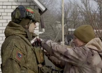 Минниханов опубликовал видео с церемонии награждения бойцов СВО 428-го полка