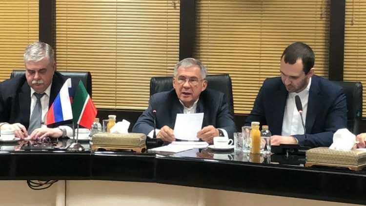 Минниханов пригласил в Казань министра промышленности Ирана