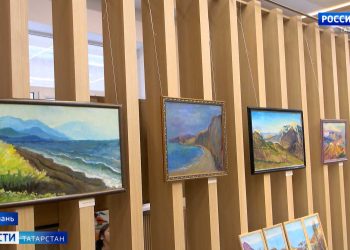 В КазГИКе открылась выставка художницы с диагнозом ДЦП Риммы Хадиевой