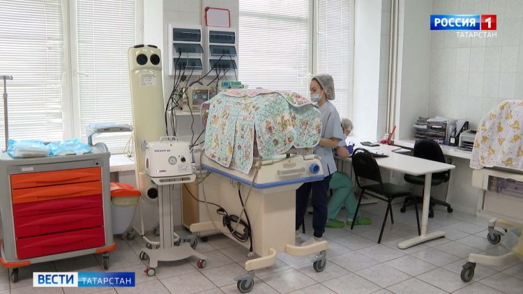 В Казани в двух детских больницах появилось оборудование для реанимации новорожденных