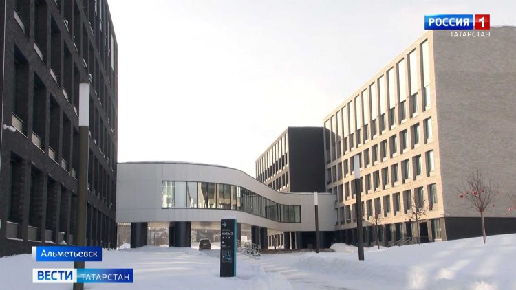 Владимир Путин открыл кампус Высшей школы нефти в Альметьевске