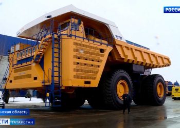 Парламентская делегация Татарстана посетила завод «БелАЗ»