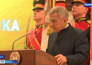 Минниханов поздравил ветеранов боевых действий и бойцов СВО с Днем защитника Отечества