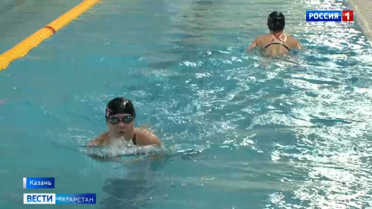 В Казани спортсмены из Белгородской области готовятся к соревнованиям по плаванию