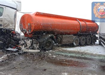 В Татарстане на трассе М7 при столкновении двух фур погиб водитель