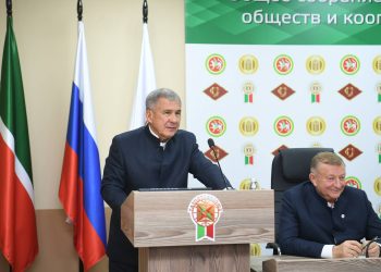Минниханов принял участие в собрании представителей потребительских обществ и кооперативов РТ