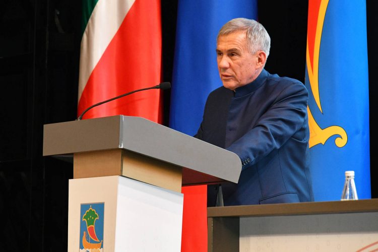 Минниханов: Челны вносят огромный вклад в экономику республики и страны в целом