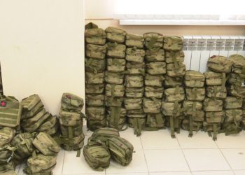 Жители Нижнекамска собрали аптечки бойцам СВО