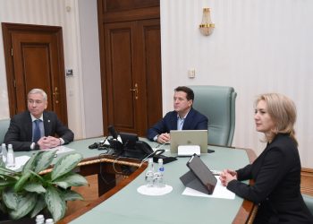 Метшин провел совещание по реновации Чеховского рынка