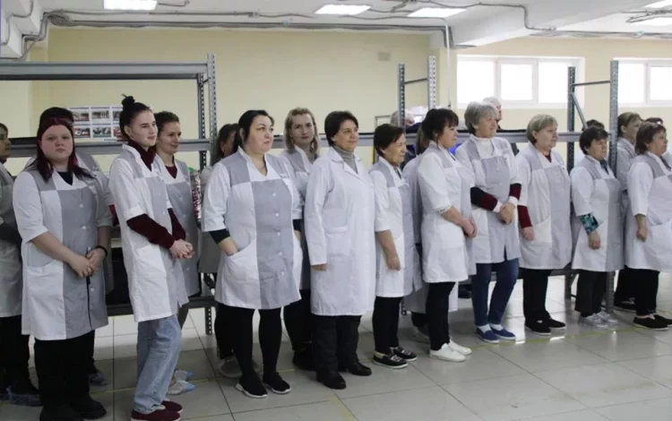 В Менделеевске расширили производство автопроводов по нацпроекту