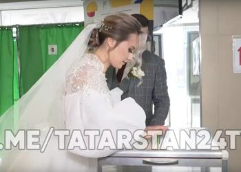 Молодожены из Нижнекамска проголосовали на выборах Президента РФ