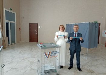 В Кукморском районе молодожены после ЗАГСа отправились на выборы Президента