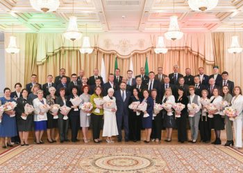 Песошин наградил отличившихся татарстанцев