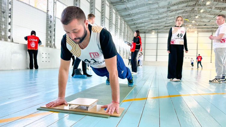 В рамках нацпроекта участники «Движения Первых» выполнили испытания Всероссийского комплекса ГТО