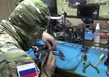 Украинский БПЛА-ретранслятор для FPV-дронов захватили и перепрошили