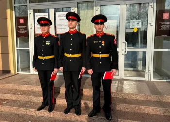 В Нижнекамске трое курсантов Татарстанского кадетского корпуса впервые проголосовали