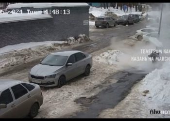 В ДРКБ сообщили о состоянии мальчика, на которого в Казани упал пласт снега с крыши