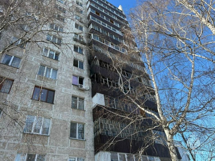 В Челнах ребенок случайно поджег три балкона многоэтажки