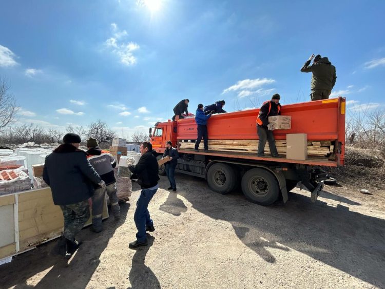 Из Алькеевского района в Лисичанск доставили гумпомощь