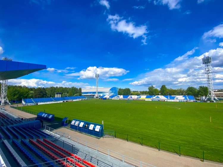 В Челнах заменят покрытие футбольного поля ФК КАМАЗ