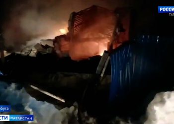 Мужчина, спасавший детей из пожара в Елабуге, скончался в больнице