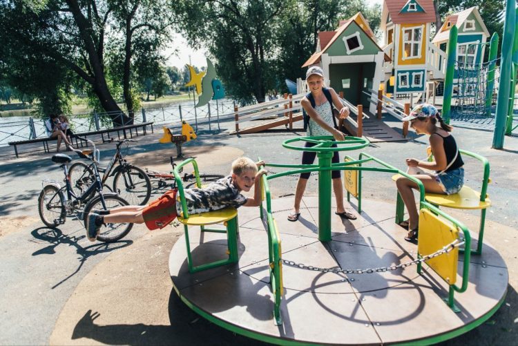 Минниханов призвал жителей РТ выбрать общественные пространства для благоустройства