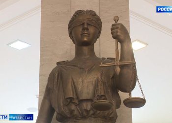 Минниханов поручил усилить меры безопасности на всех объектах