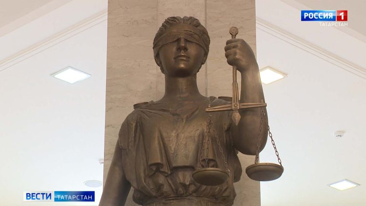 Минниханов поручил усилить меры безопасности на всех объектах