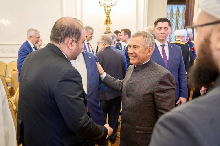 Минниханов встретился с послами государств-членов ОИС