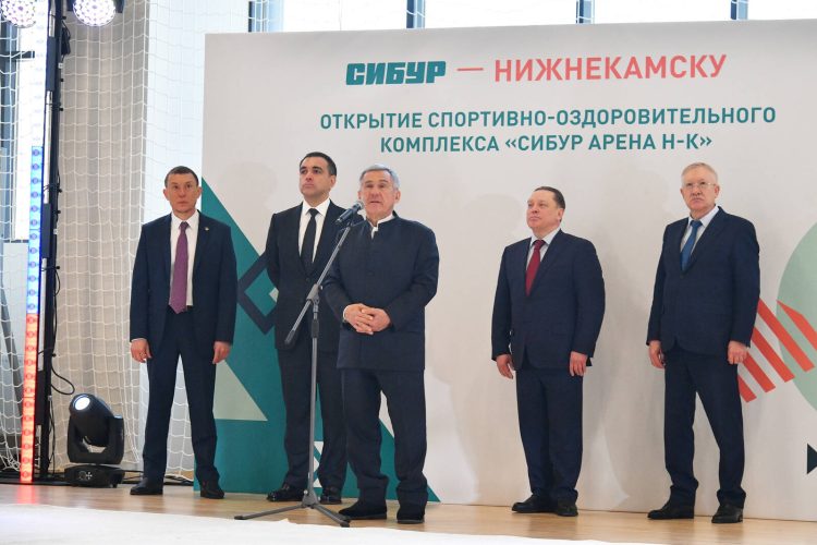 Минниханов в Нижнекамске открыл новый спортивный комплекс