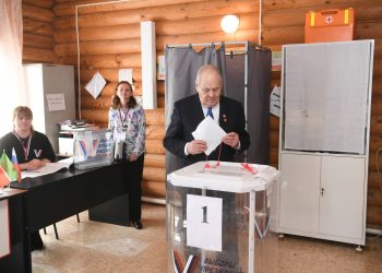 Шаймиев проголосовал на выборах Президента РФ