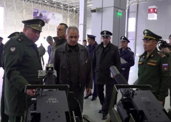 Шойгу представили перспективные образцы военной техники